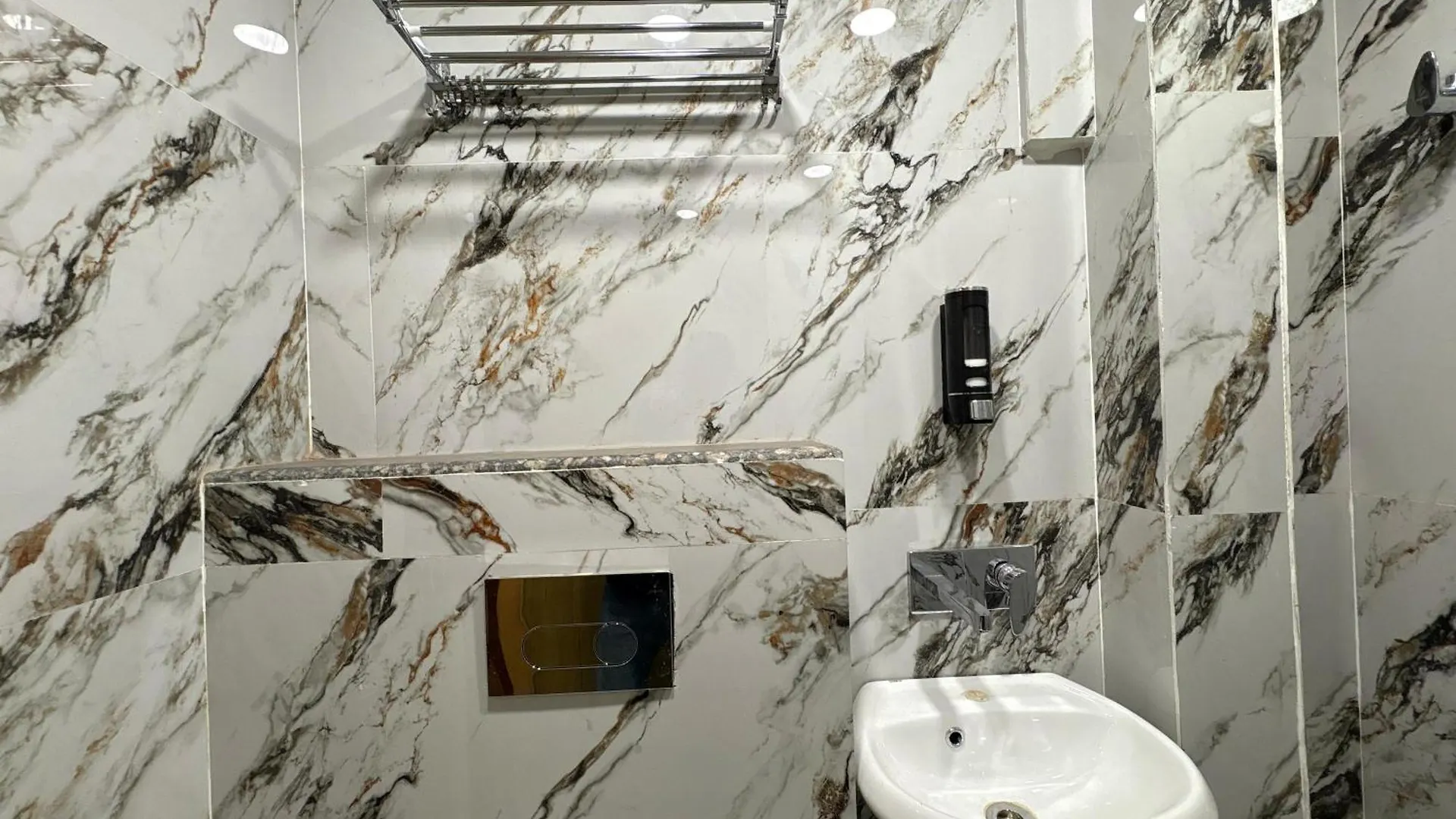 Pinaakii Homestay Varanasi
